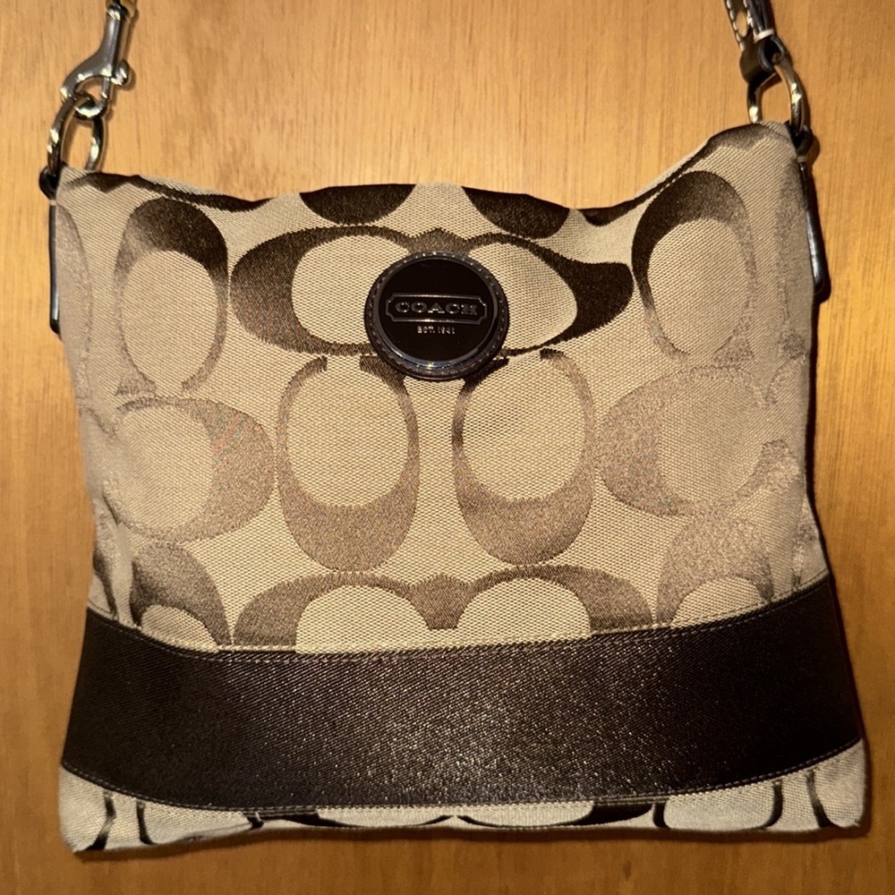 •COACH•TAN & BROWN SIGNATURE “C” STRIPED LOGO FILE TOTE CROSSBODY BAG EUC - Picture 7 of 17